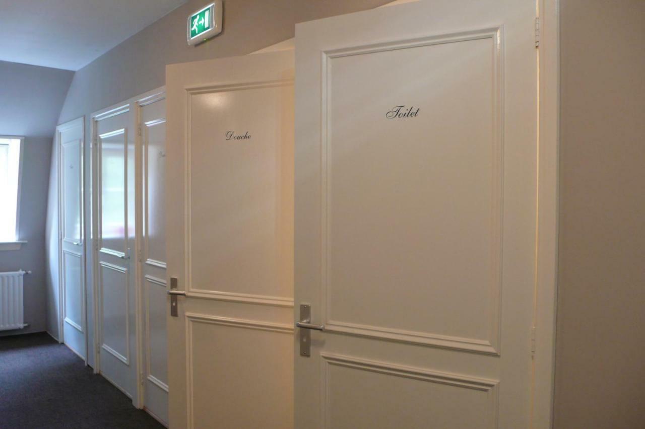 Standard Double Room Toilet,854840957:JPEG