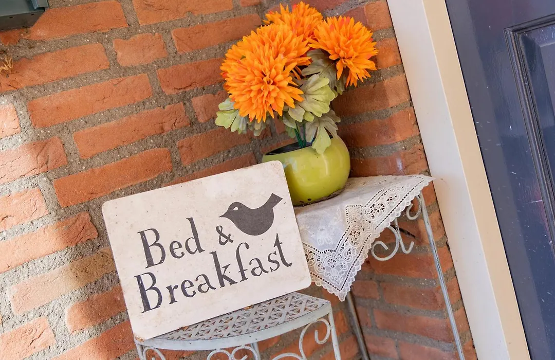B&B Acacia-1